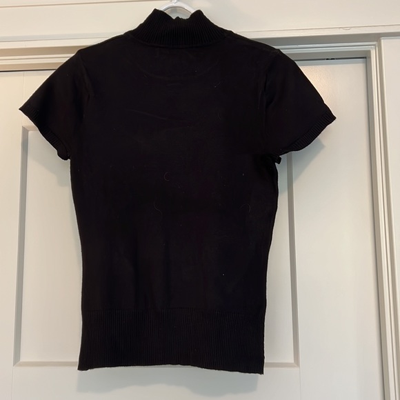Melanie Lyne Black Mock Neck short sleeve sweater - Picture 2 of 4